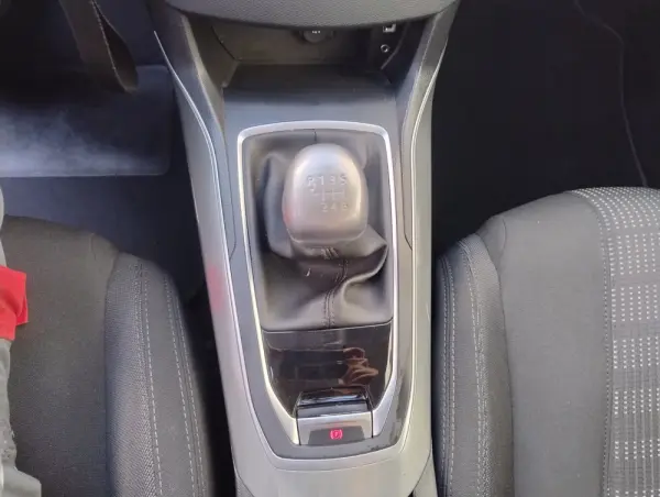 Peugeot 308 SW 2.0 BlueHDi Allure 25