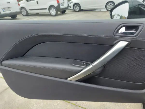 Peugeot RCZ 1.6 THP 17