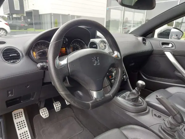 Peugeot RCZ 1.6 THP 18