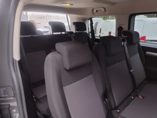 Peugeot Traveller 1.5 BlueHDi L2H1 Active Standard 17