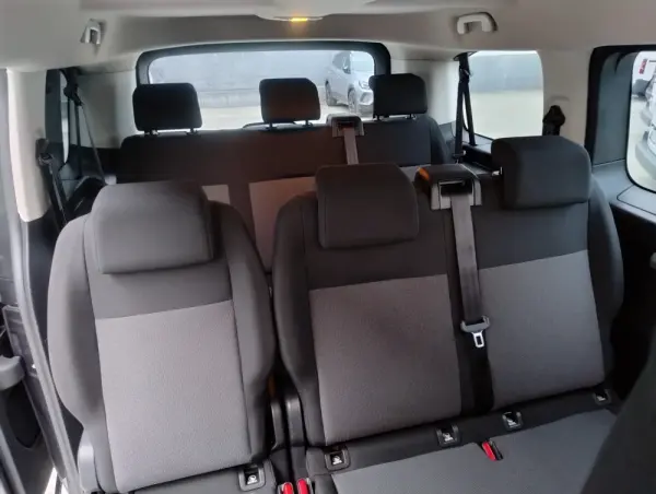 Peugeot Traveller 1.5 BlueHDi L2H1 Active Standard 24