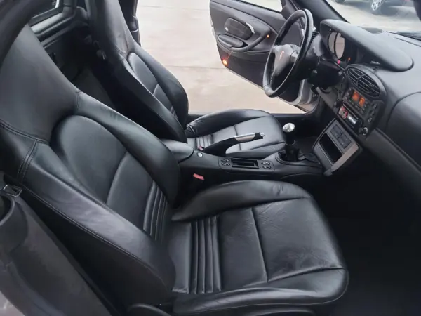 Porsche Boxster 2.7 12