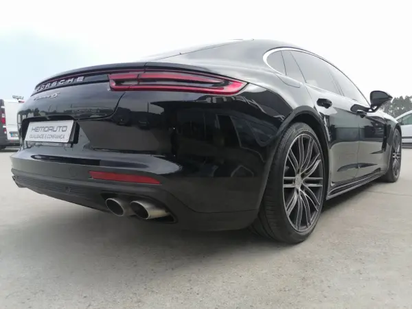 Porsche Panamera 4S 10