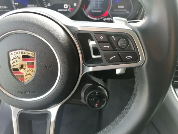 Porsche Panamera 4S 21