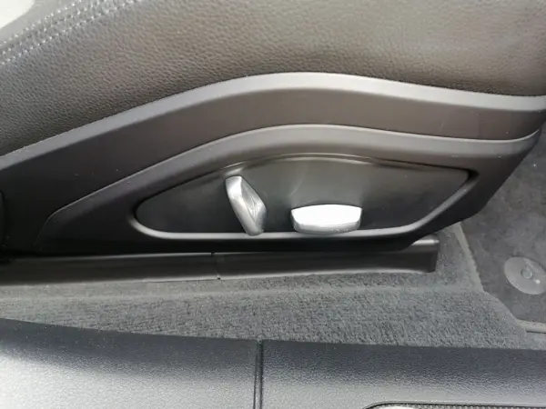 Porsche Panamera 4S 39