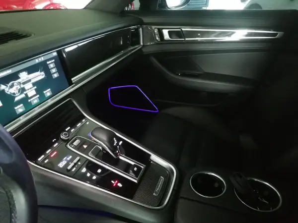 Porsche Panamera 4S 48