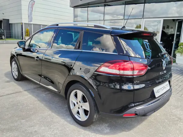 Renault Clio Sport Tourer 1.5 dCi Dynamique S 9