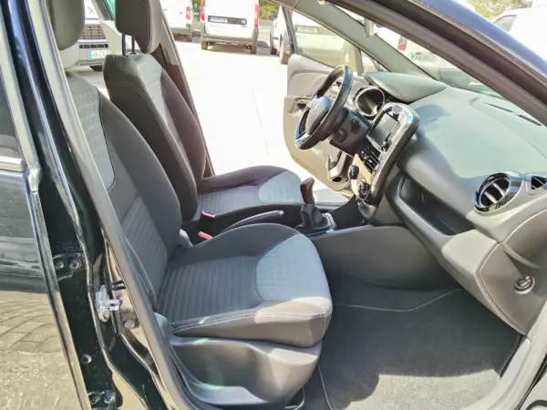 Renault Clio Sport Tourer 1.5 dCi Dynamique S 18