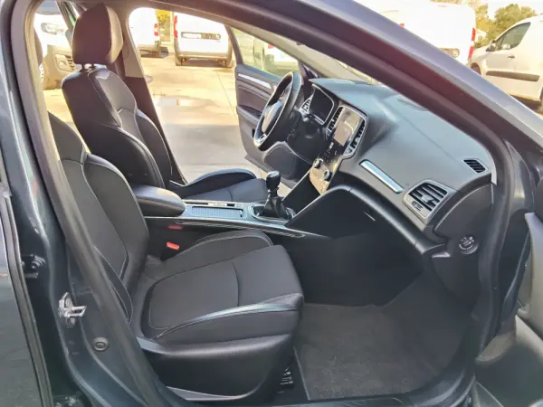 Renault Mégane 1.5 Blue dCi Intens 20