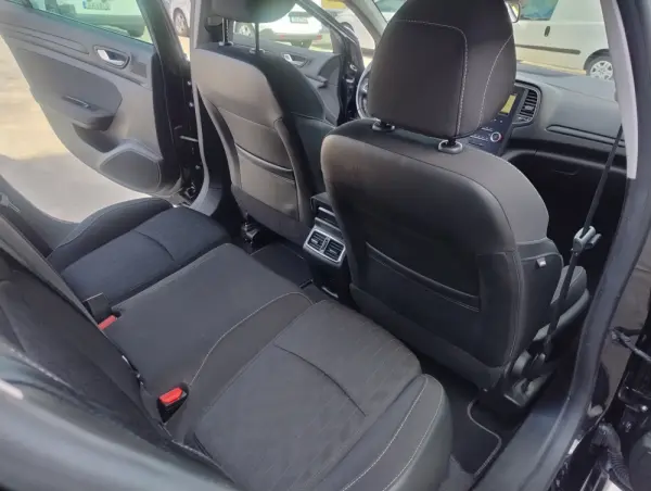 Renault Mégane Sport Tourer 1.5 Blue dCi Limited 19