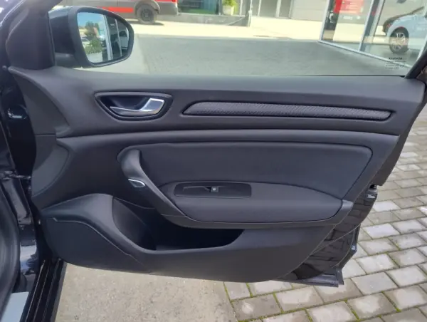 Renault Mégane Sport Tourer 1.5 Blue dCi Limited 23