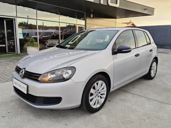 Volkswagen Golf 1.6 TDi Trendline 2