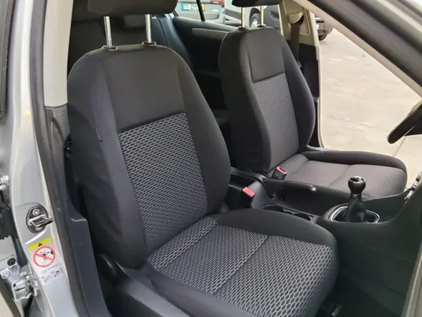 Volkswagen Golf 1.6 TDi Trendline 21