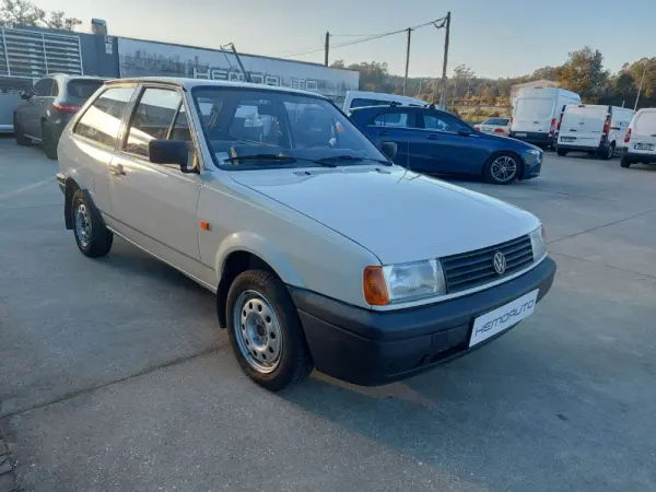 Volkswagen Polo 1.0 Fox 10