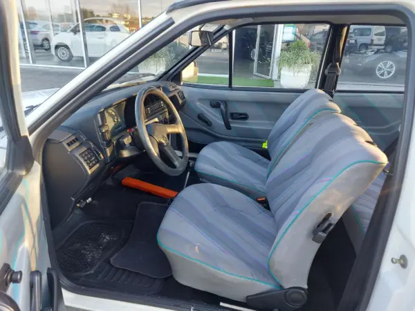 Volkswagen Polo 1.0 Fox 16