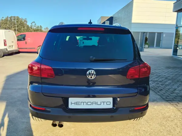 Volkswagen Tiguan 1.4 TSi Sport BlueMotion 8