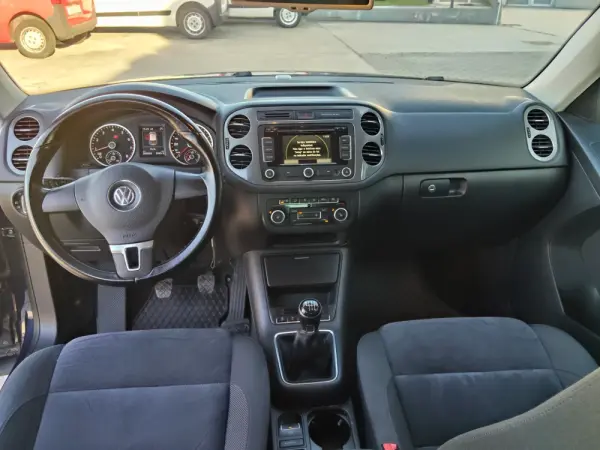 Volkswagen Tiguan 1.4 TSi Sport BlueMotion 21