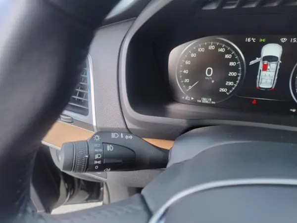 Volvo XC 90 2.0 D4 Inscription 46