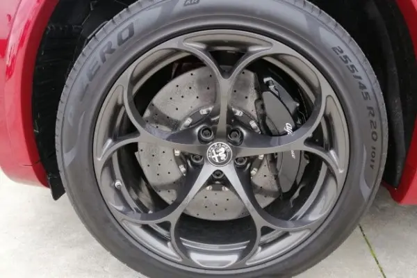 Alfa Romeo Stelvio Quadrifoglio Q4 2.9 510cv 11