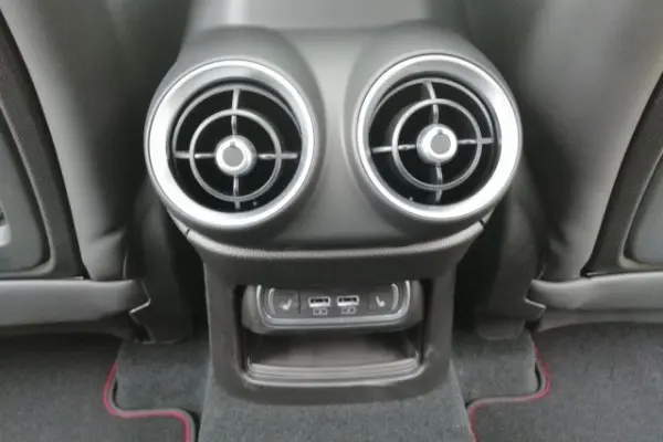 Alfa Romeo Stelvio Quadrifoglio Q4 2.9 510cv 32