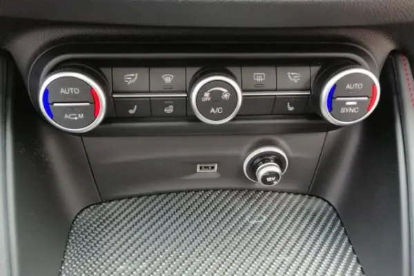 Alfa Romeo Stelvio Quadrifoglio Q4 2.9 510cv 43