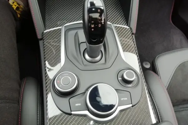 Alfa Romeo Stelvio Quadrifoglio Q4 2.9 510cv 44