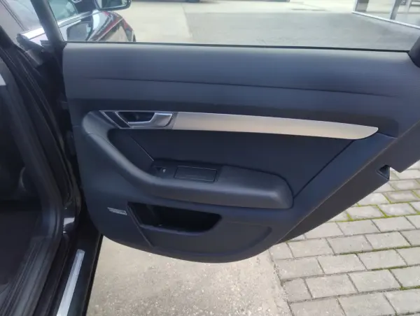 Audi A6 Avant 2.0 TDi S-line 21