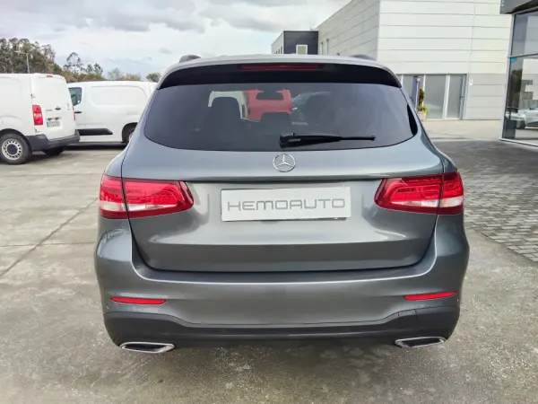 Mercedes-Benz GLC 250 d AMG Line 4-Matic 8