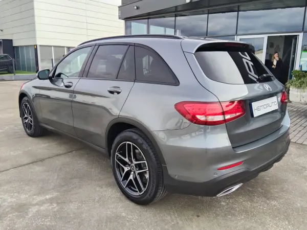 Mercedes-Benz GLC 250 d AMG Line 4-Matic 9
