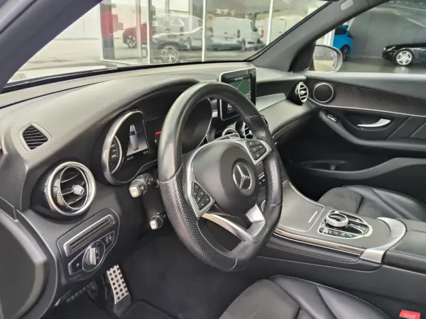 Mercedes-Benz GLC 250 d AMG Line 4-Matic 30