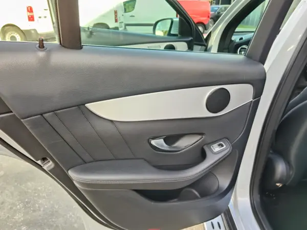 Mercedes-Benz GLC 250 d AMG Line 4-Matic 15