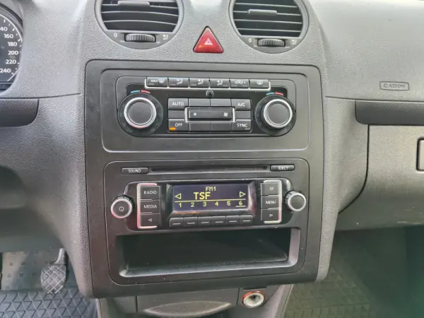 Volkswagen Caddy 1.6 TDI BlueMotion 19