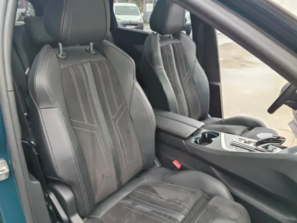 Peugeot 3008 1.5 BlueHDi GT Line J19 EAT8 26