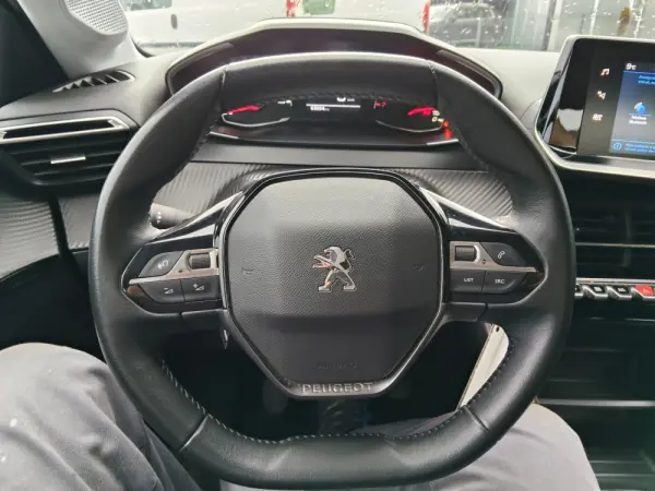 Peugeot 208 1.2 PureTech Active Pack 26