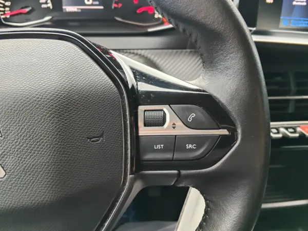 Peugeot 208 1.2 PureTech Active Pack 27