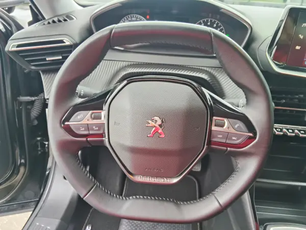 Peugeot 2008 1.2 PureTech Style 27