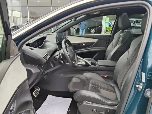 Peugeot 3008 1.5 BlueHDi GT Line J19 EAT8 13