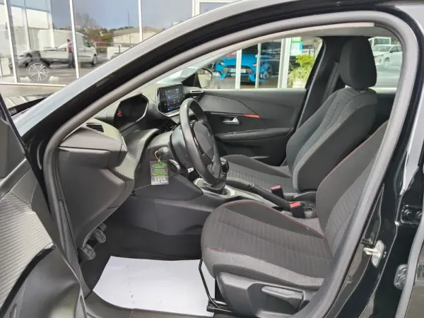 Peugeot 208 1.2 PureTech Active Pack 11