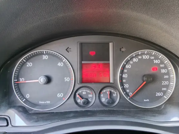 Volkswagen Golf 1.9 TDi Confortline 21