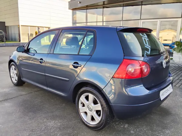 Volkswagen Golf 1.9 TDi Confortline 6