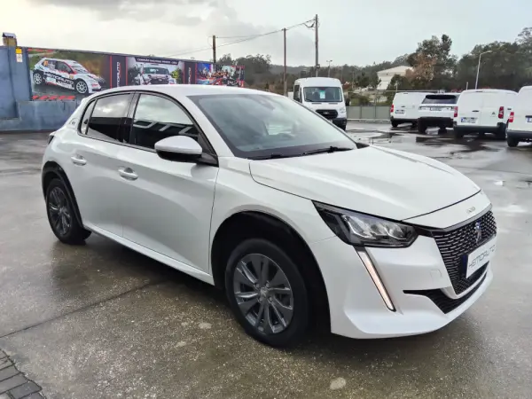 Peugeot e-208 50 kWh Allure Pack 4