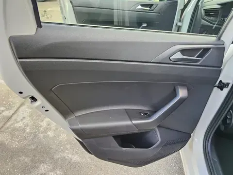 Volkswagen Polo 1.0 TSI Life 22