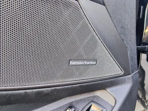 BMW 330 e Pack Desportivo M Pro Auto 35