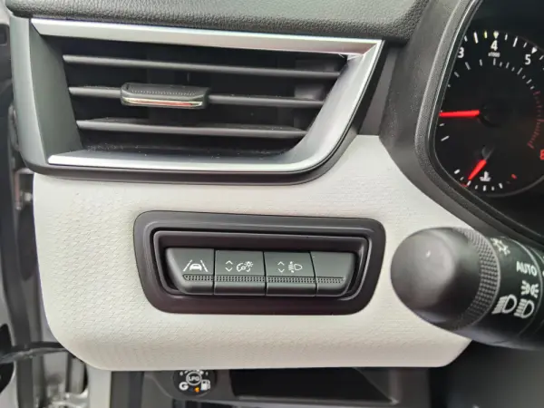 Renault Clio 1.0 TCe Evolution Bi-Fuel 37