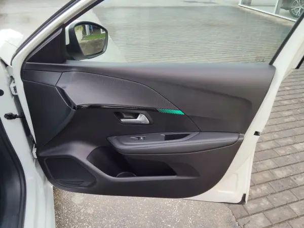 Peugeot e-208 50 kWh Allure Pack 19