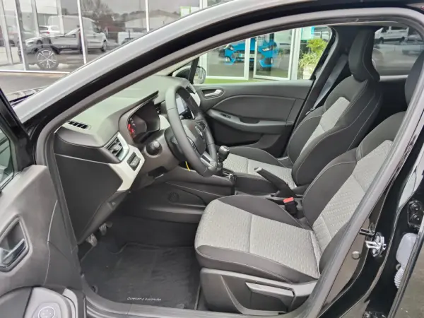 Renault Clio 1.5 Blue dCi Intens 9