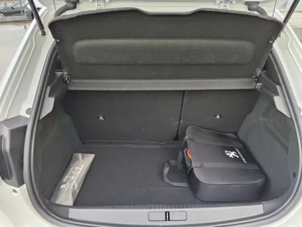 Peugeot e-208 50 kWh Allure Pack 15