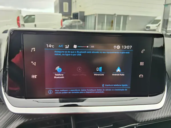 Peugeot 2008 1.2 PureTech Style 28