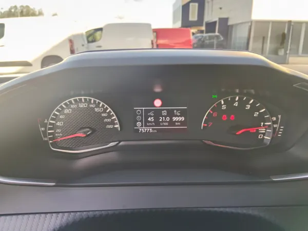 Peugeot 2008 1.5 BlueHDi Active Pack 33