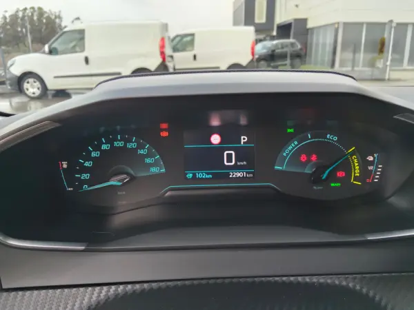 Peugeot e-208 50 kWh Allure Pack 30
